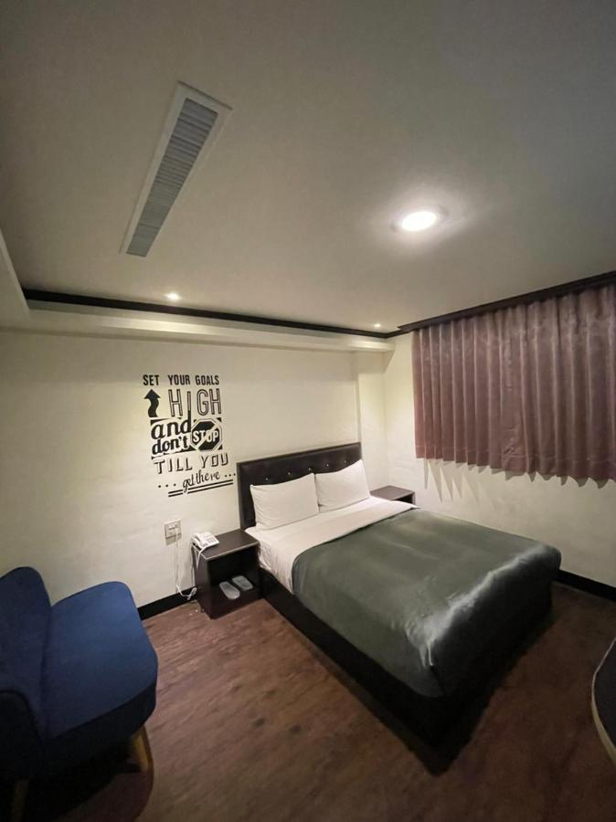 Holiday Business Hotel T'ai-tung Εξωτερικό φωτογραφία